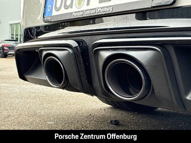 Porsche 992 Carrera Coupé GTS