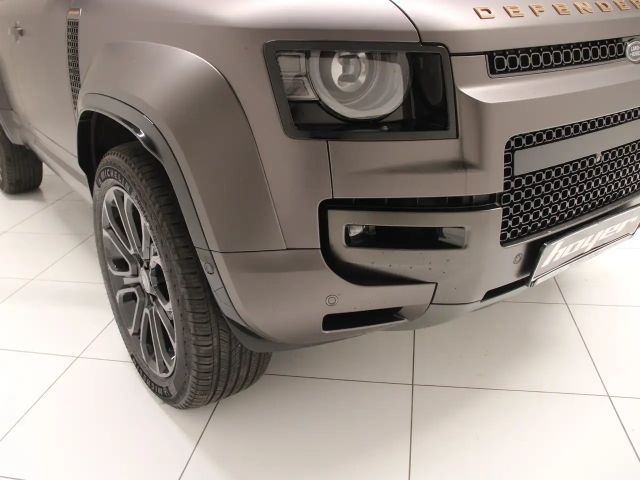 Land Rover Defender 110