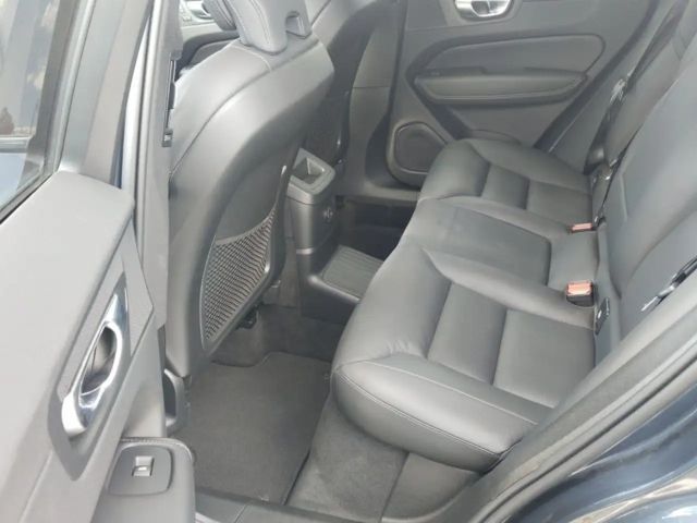 Volvo XC60 AWD Dark Plus T6