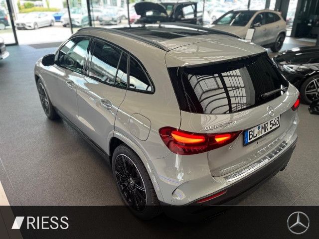 Mercedes-Benz GLA 220 4MATIC GLA 220 d