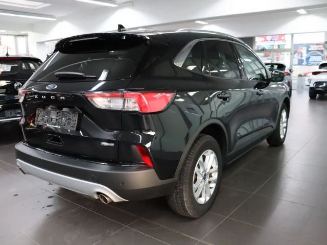 Ford Kuga Hybrid Titanium