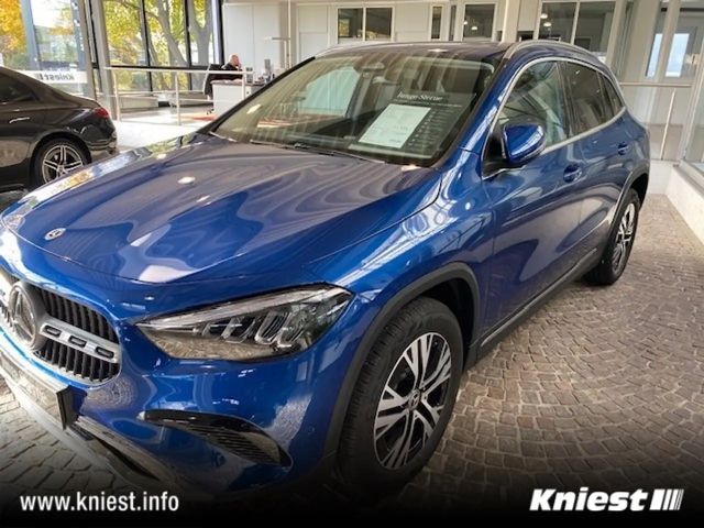 Mercedes-Benz GLA 200 Progressive