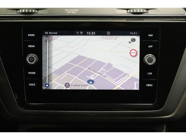 Volkswagen Touran 1.5 TSI DSG R-Line