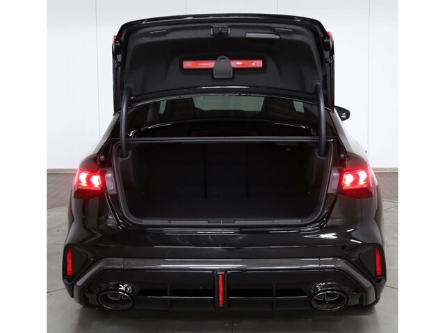 Audi RS3 Quattro S-Tronic Sedan