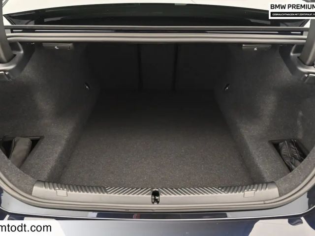 BMW 520 520d M-Sport Sedan xDrive