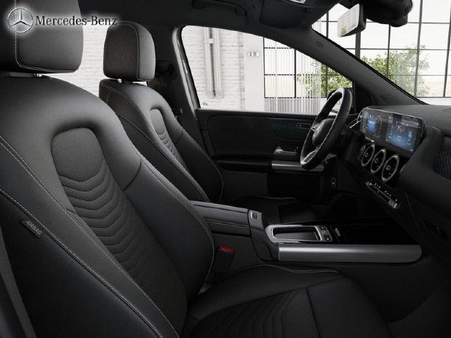 Mercedes-Benz B 180 Sedan