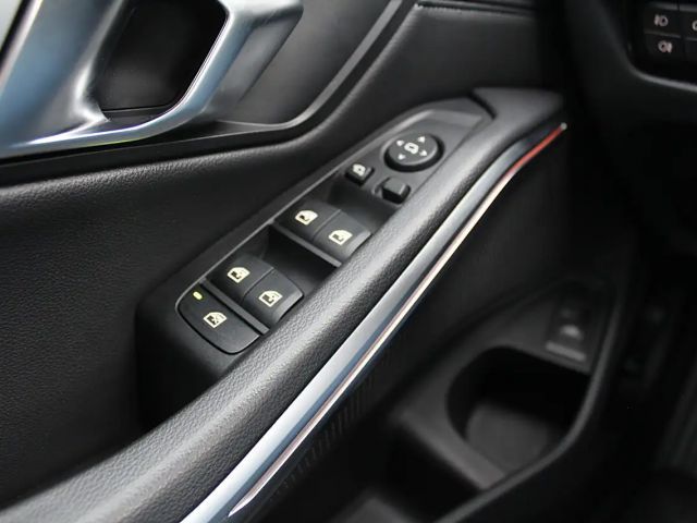 BMW 320 320d Sport Line Touring xDrive