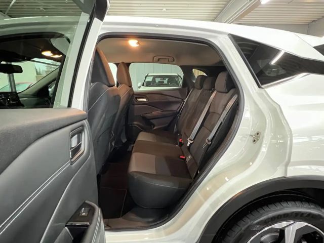 Nissan Qashqai 1.3 Connecta Ambiente+360°+uvm.