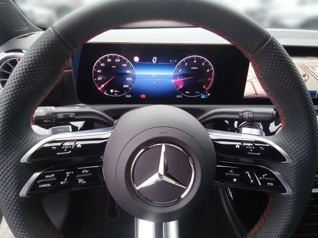 Mercedes-Benz A 180 AMG Line Hatchback