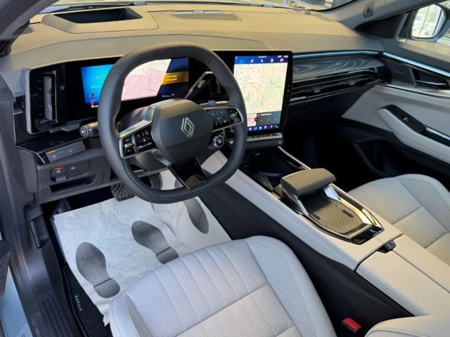 Renault Espace E-Tech Hybrid Iconic
