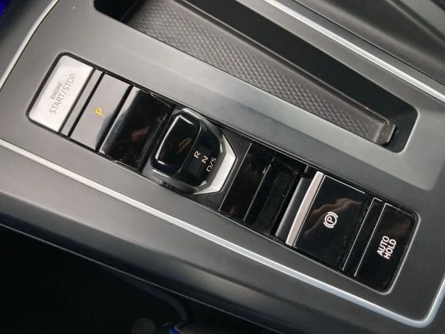 Volkswagen Golf IQ.Drive