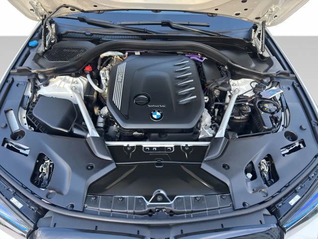 BMW 530 530d M-Sport Touring xDrive