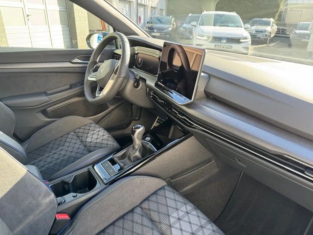 Volkswagen Golf 1.5 TSI Golf VIII R-Line