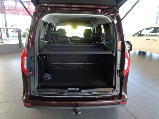 Mercedes-Benz T 180 T 180 KAMERA,LED,AHK,SPUR,NP:44.652,-EURO