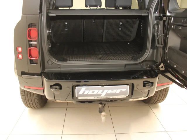 Land Rover Defender 110 D300 Dynamic SE