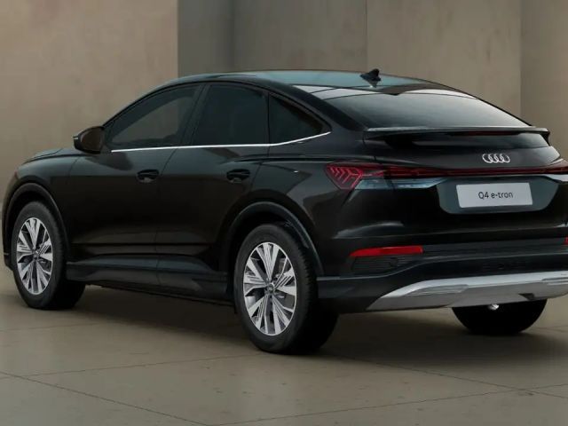 Audi Q4 e-tron 45 e-tron 210 kW Keyless VC