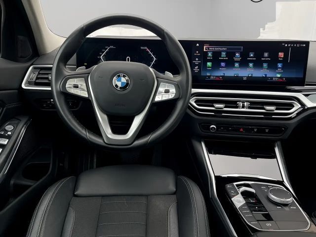 BMW 330 330i Sedan xDrive