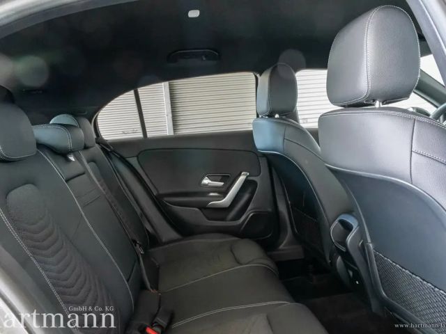 Mercedes-Benz A 200 Hatchback Progressive