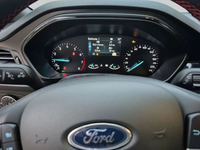Ford Focus EcoBoost ST Line