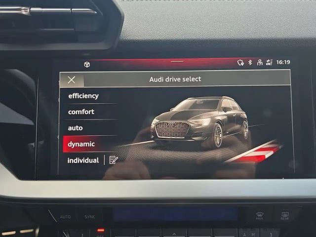 Audi A3 35 TFSI S-Line S-Tronic Sedan