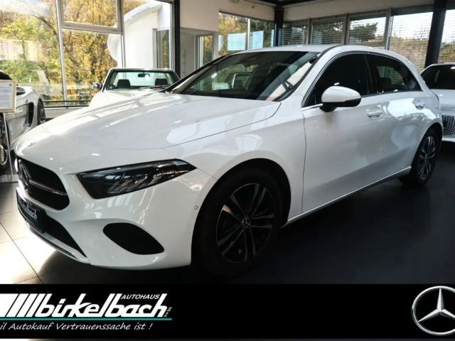 Mercedes-Benz A 200 Progressive