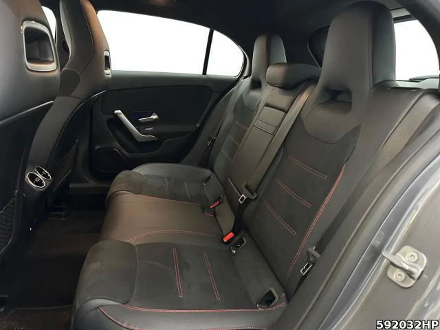 Mercedes-Benz A 200 AMG Line