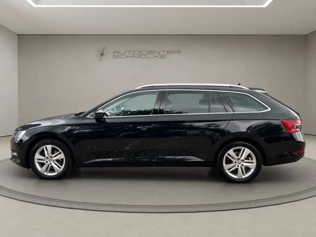 Skoda Superb 2.0 TDI Combi Style Style