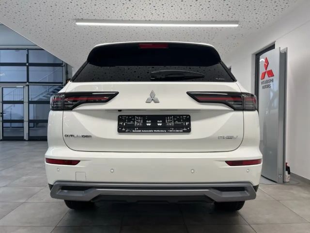 Mitsubishi Outlander 4WD PHEV