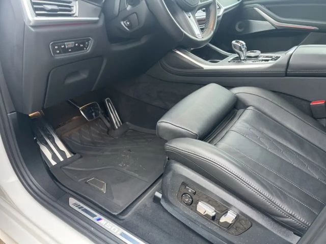 BMW X7 i/HUD/StandHZ/AHK/Panorama/Bowers&Wilkins