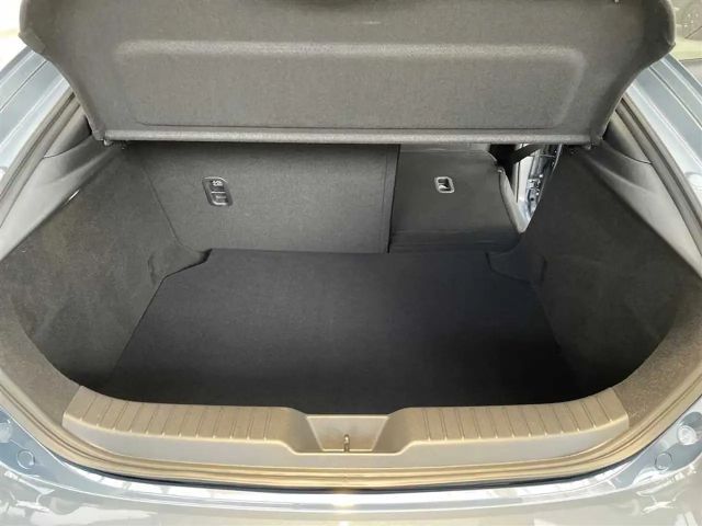 Mazda 3 Exclusive-line