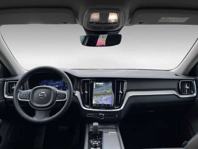 Volvo V60 Core