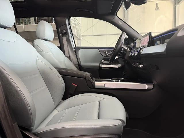 Mercedes-Benz GLB 250 4MATIC AMG Line Premium