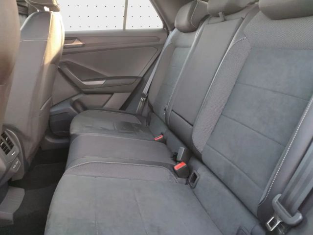 Volkswagen T-Roc 1.5 TSI DSG R-Line