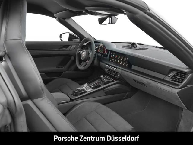 Porsche 992 4 Coupé GTS Targa