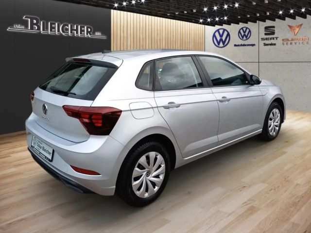 Volkswagen Polo VI 1.0   Ganzjahresreifen+Klima+Lane-Assistent