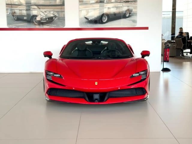 Ferrari SF90 Spider