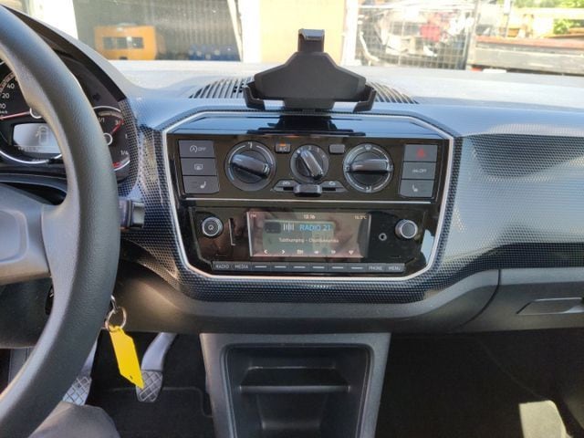 Volkswagen up! Move Move up!