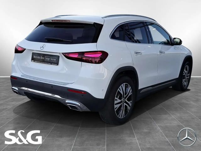 Mercedes-Benz GLA 180 Progressive