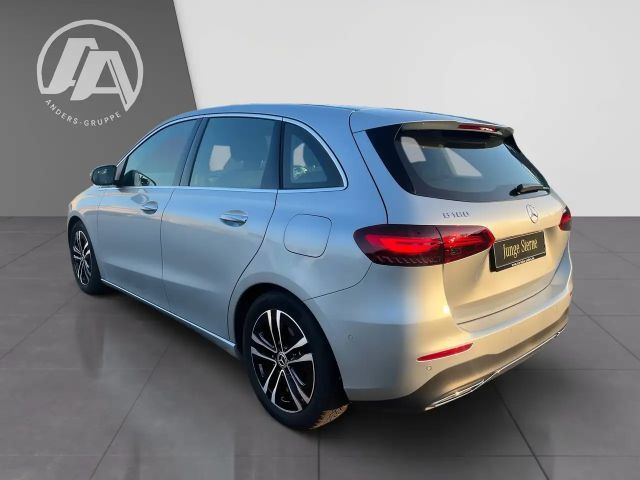 Mercedes-Benz B 180 Progressive Sedan