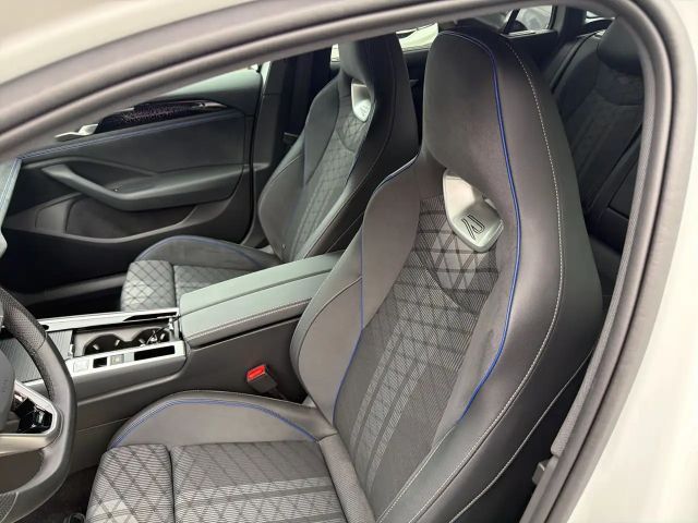 Volkswagen Passat DSG R-Line Variant