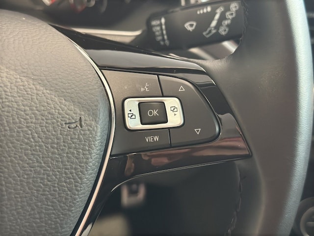 Volkswagen T-Roc T-ROC 1.0    CL   BT081 TSIM6F