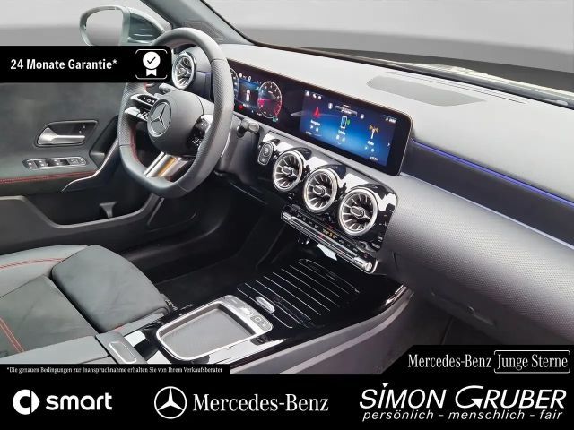 Mercedes-Benz A 200 AMG Line