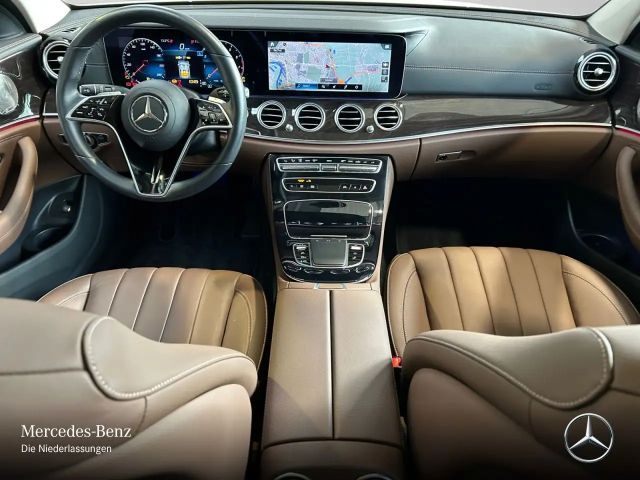 Mercedes-Benz E 200 AVANTGARDE Estate