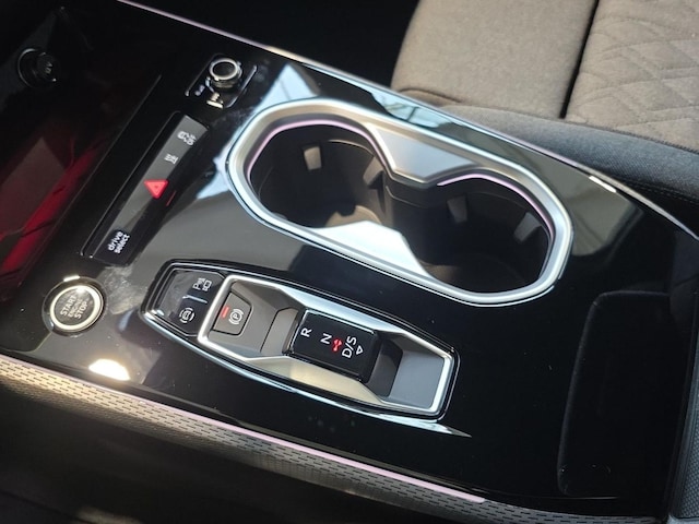 Audi A6 Avant Quattro S-Tronic