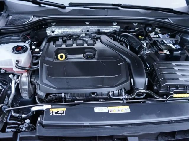 Volkswagen Golf 1.5 TSI Golf VIII Life