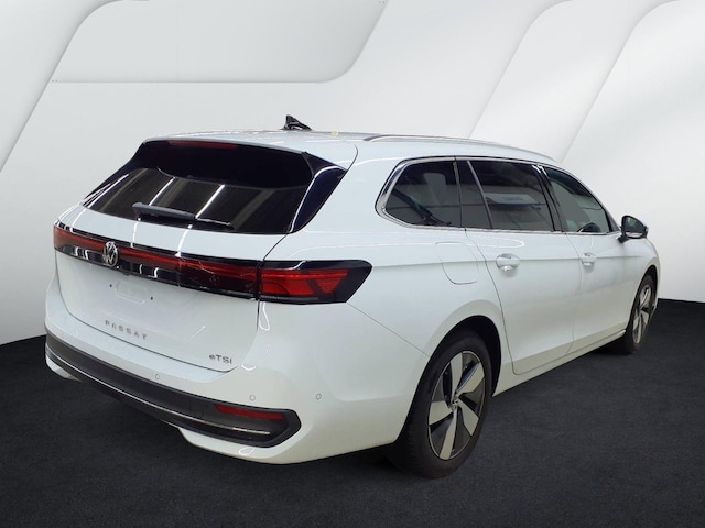 Volkswagen Passat 1.5 eTSI Business DSG