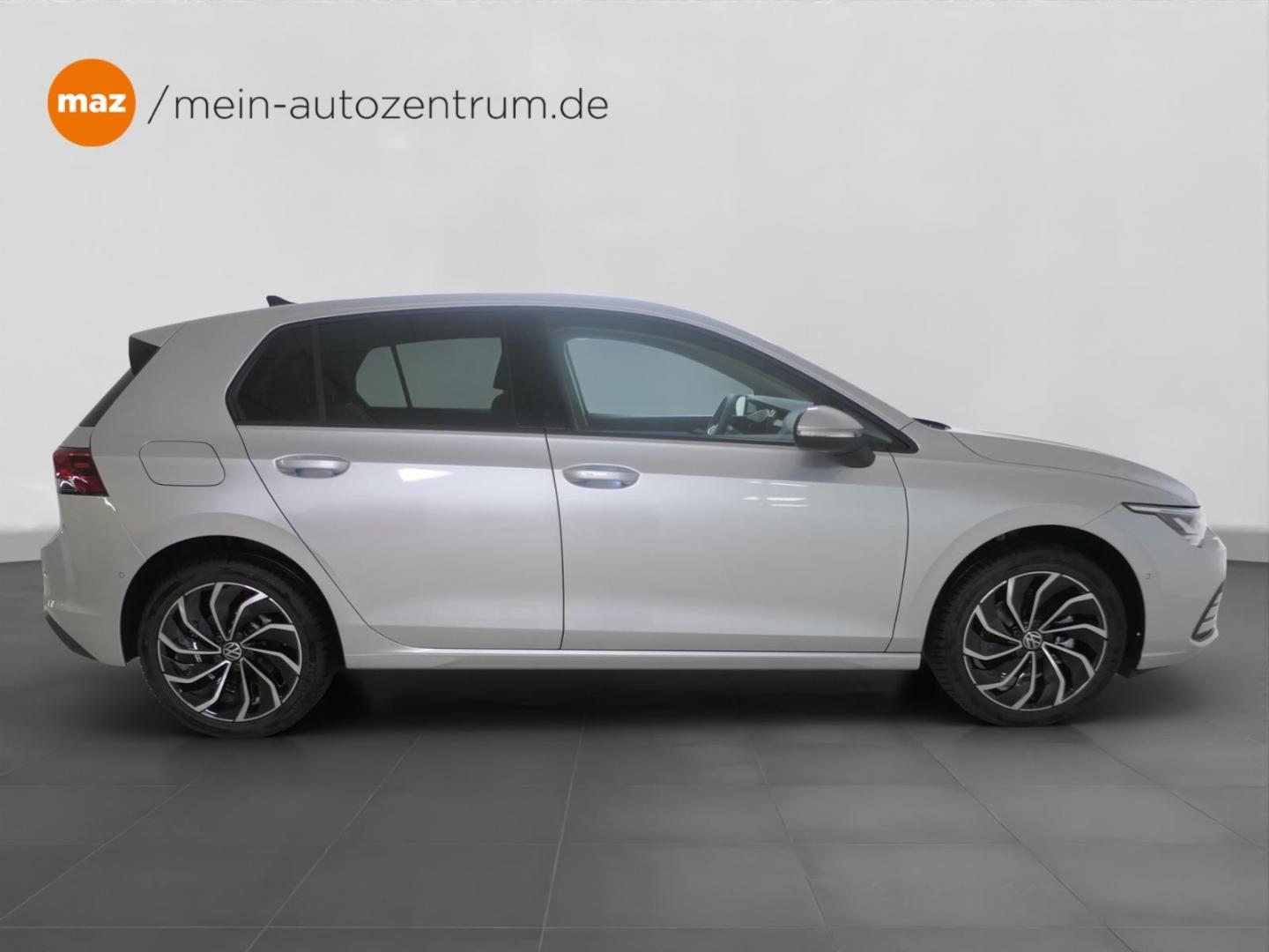 Volkswagen Golf 1.5 eTSI DSG Golf VIII Life