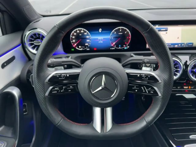 Mercedes-Benz A 180 A 180 d AMG Line