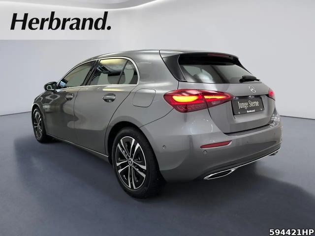 Mercedes-Benz A 180 Progressive