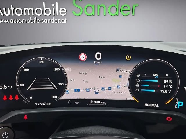 Porsche Taycan 4S Cross Turismo